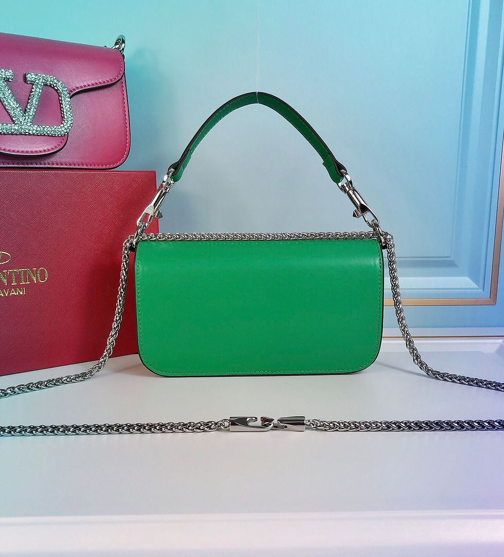 Thumbnail: Luxury Green Mini Loco Handbag  20×11×5cm