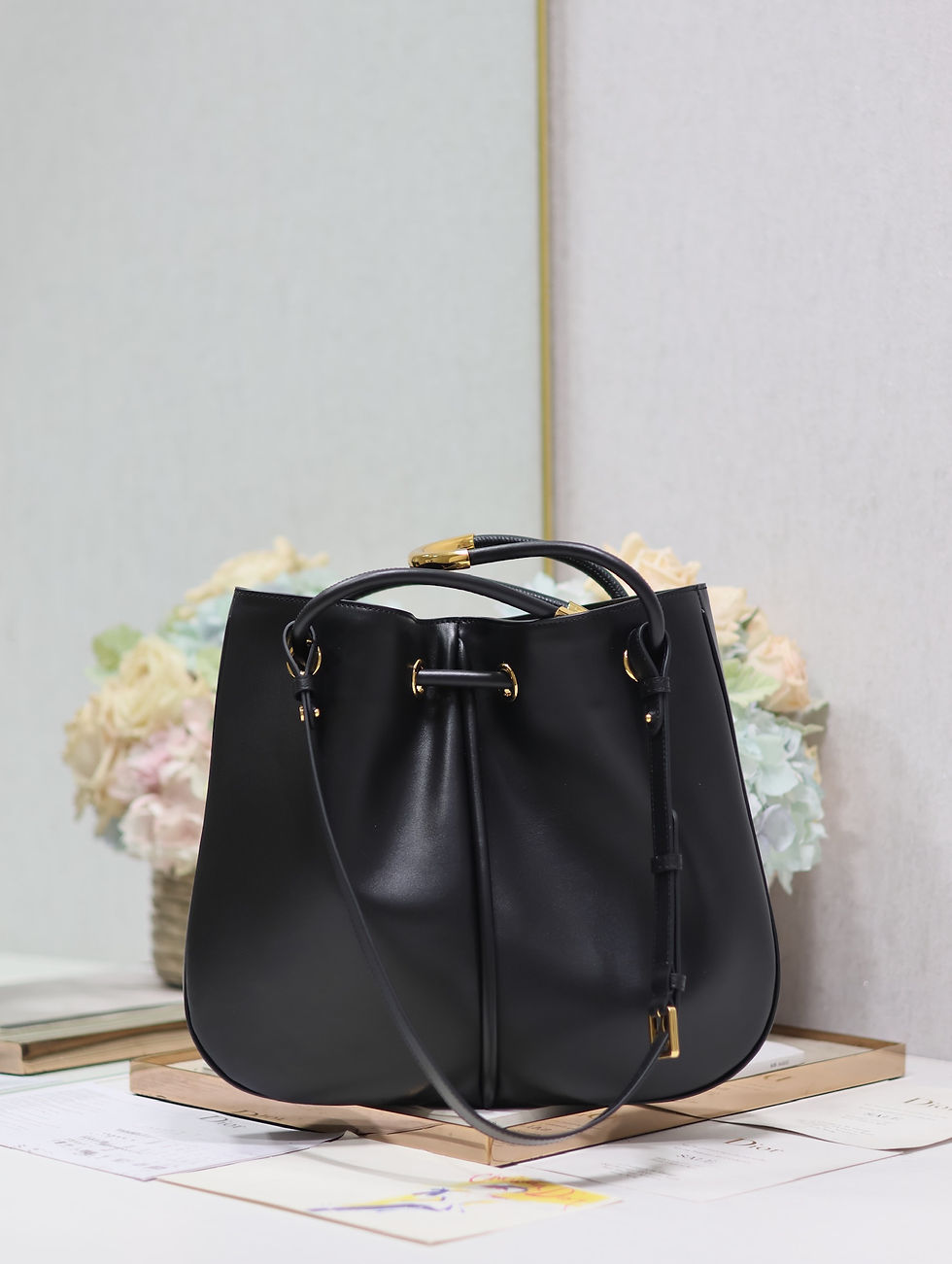 Thumbnail: Designer Mini Book tote 34 x 30 x 4.5 cm