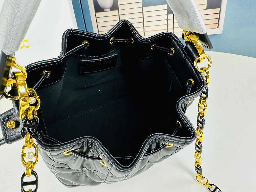 Thumbnail: Premium Jolie bucket bag 18x10x17 cm