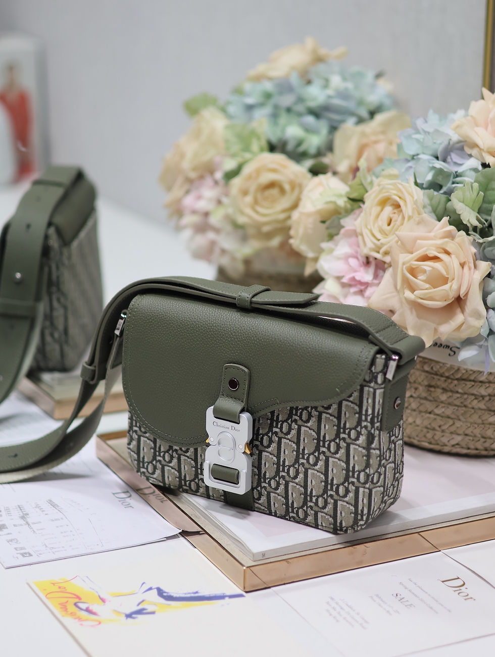 Thumbnail: Saddle Flap Messenger Bag 23 x 17 x 6 cm