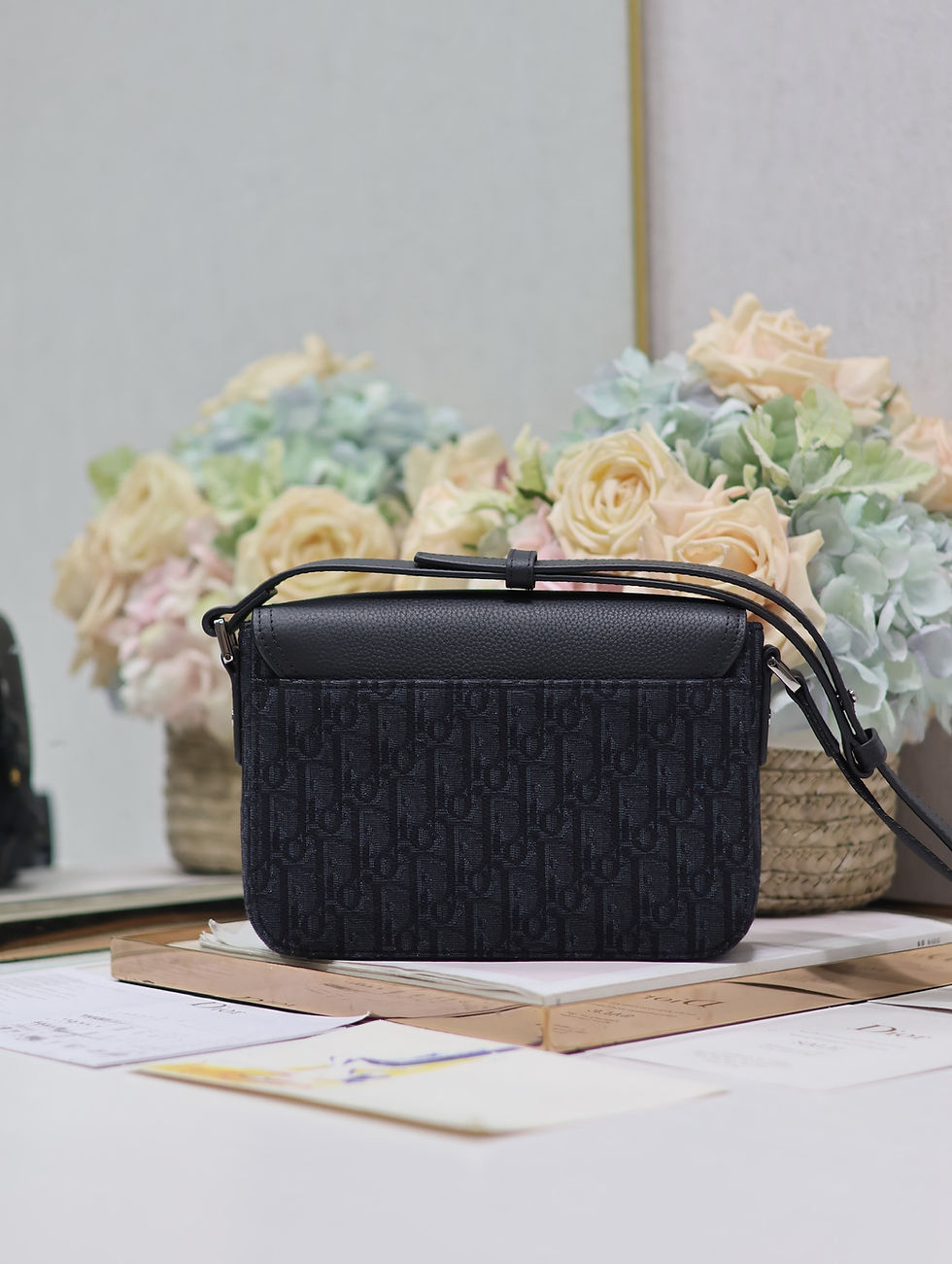Thumbnail: Saddle Flap Messenger Bag 23 x 17 x 6 cm
