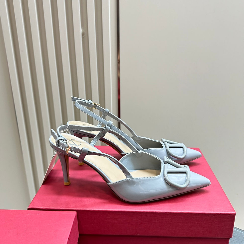 Thumbnail: Hua Lun  V buckle sandals 8cm