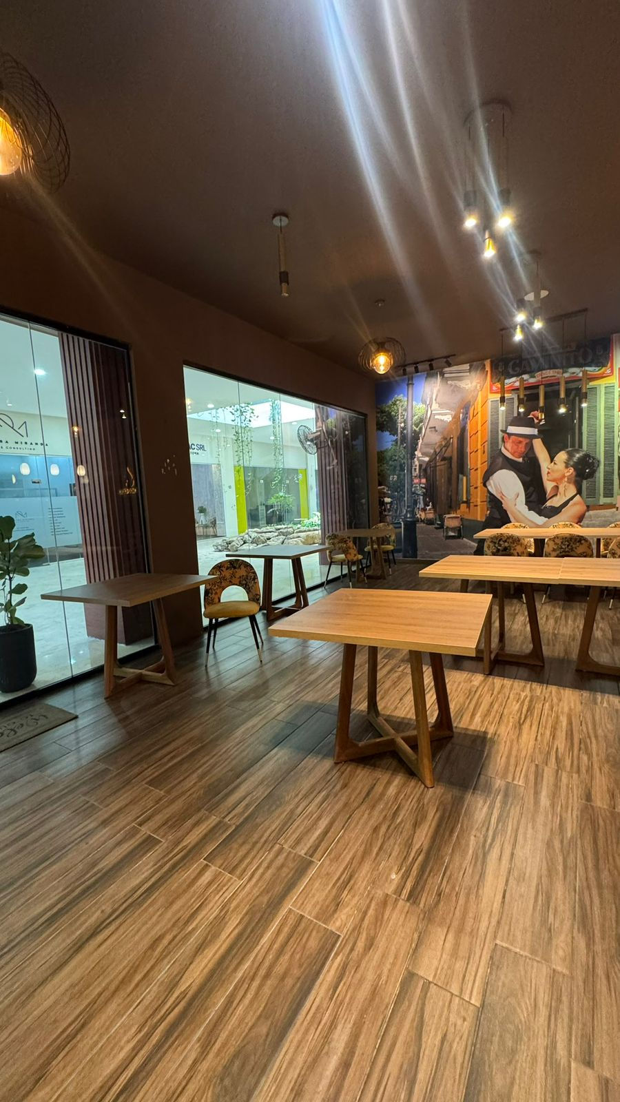 Miniatura: Exceptional turnkey commercial space located in the heart of Bávaro / Punta Cana