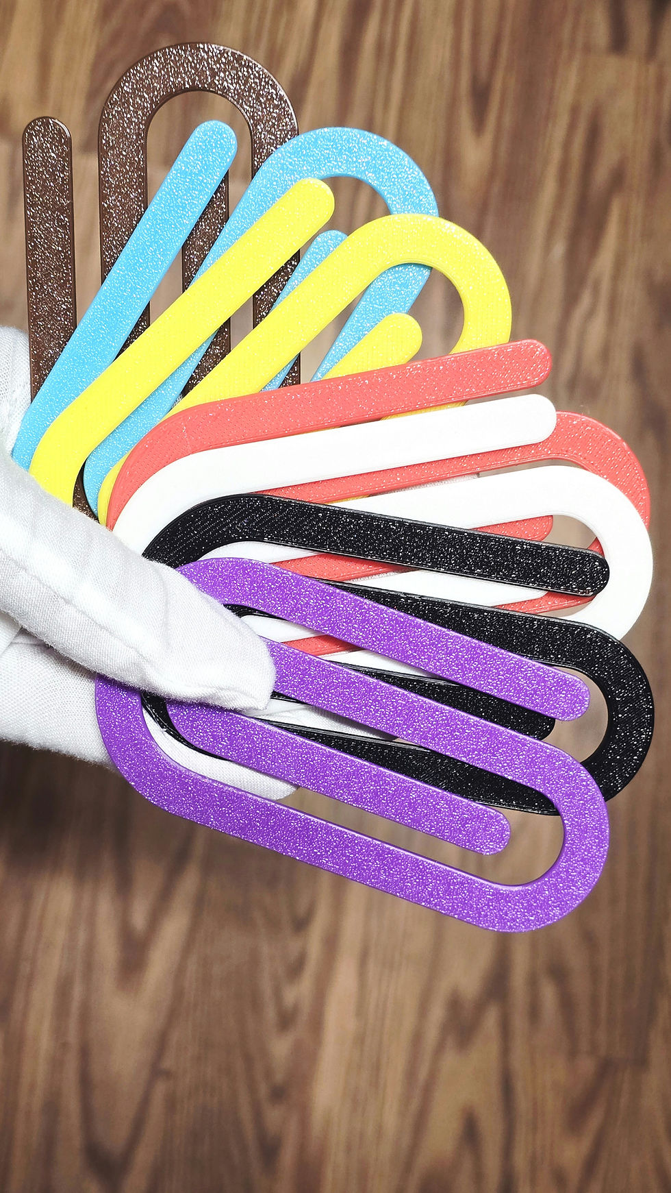Thumbnail: Jumbo Paperclips