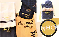 Engraved cutting board, kitchen set