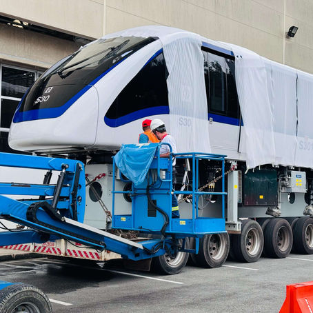 Novos trens comprados pelo Governo de SP para a Linha 15-Prata do Metrô chegam ao Pátio Oratório