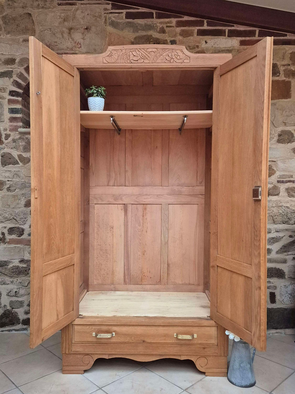 Miniature : Armoire parisienne 