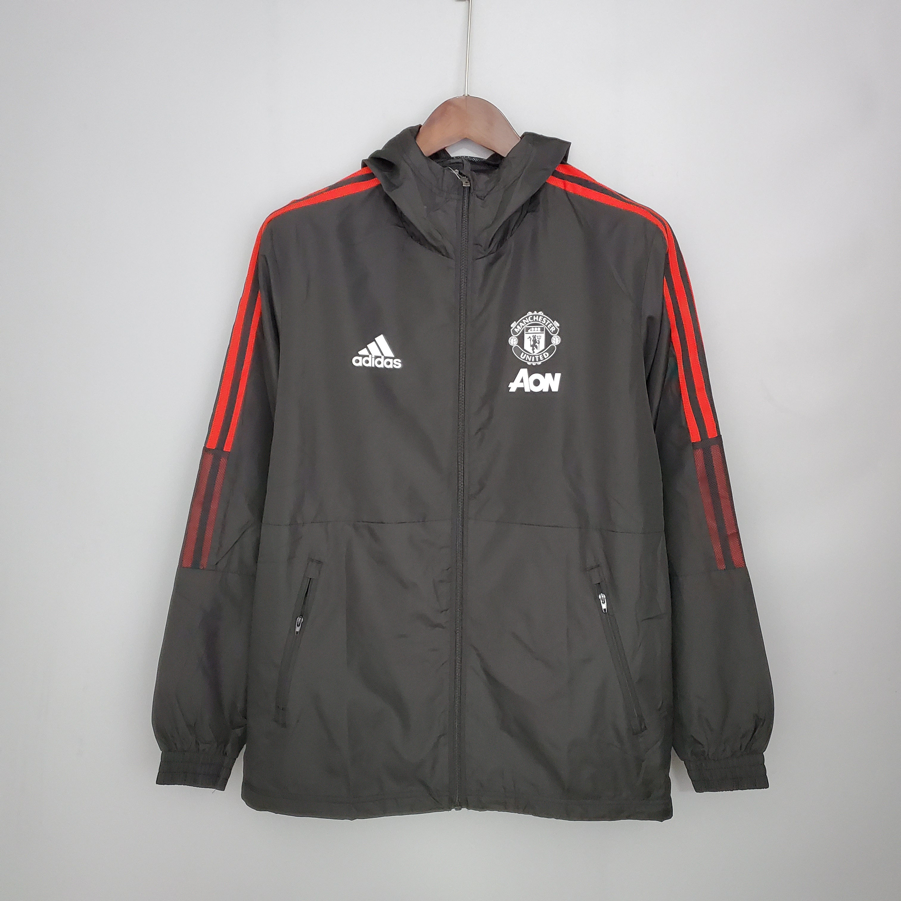 Cortaviento - Manchester United 21-22- Negro