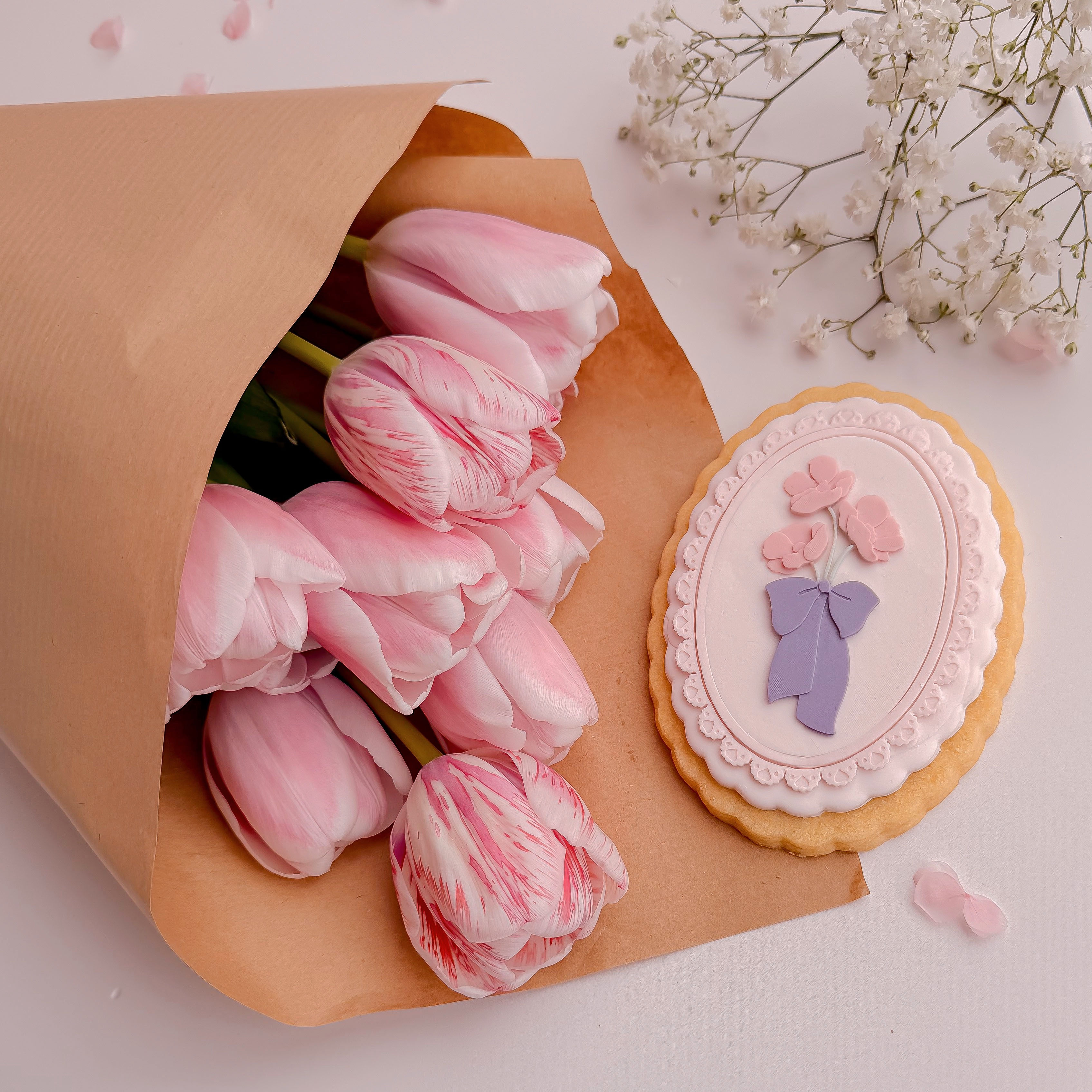 BAKERMAN X WILDER Mothers Day Tulips & Biscuit