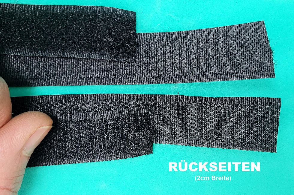 Miniaturbild: Die Rückseiten des 20mm Klettbands: Sie bestehen aus festem Stoff Gewebe. Kein Plastik, keine Klebefläche.