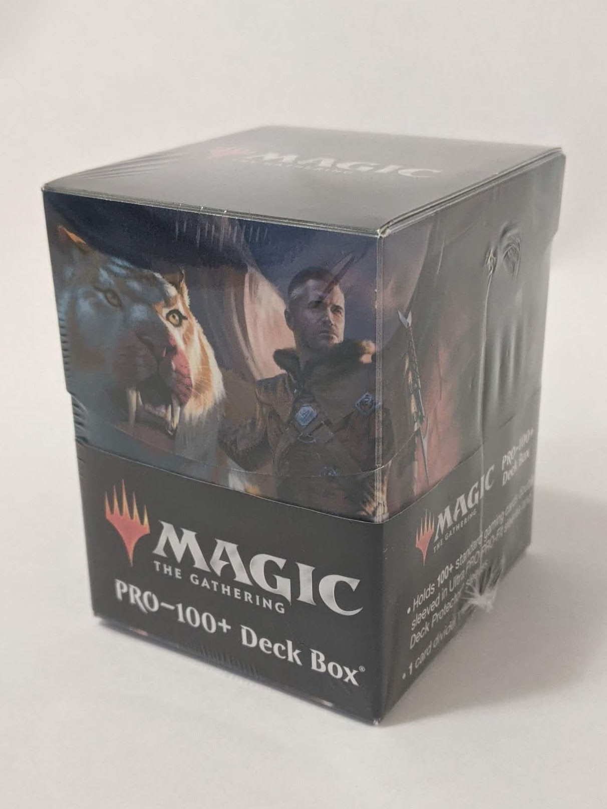 MTG: Ikoria Lukka, Coppercoat Outcast PRO 100+ Deckbox