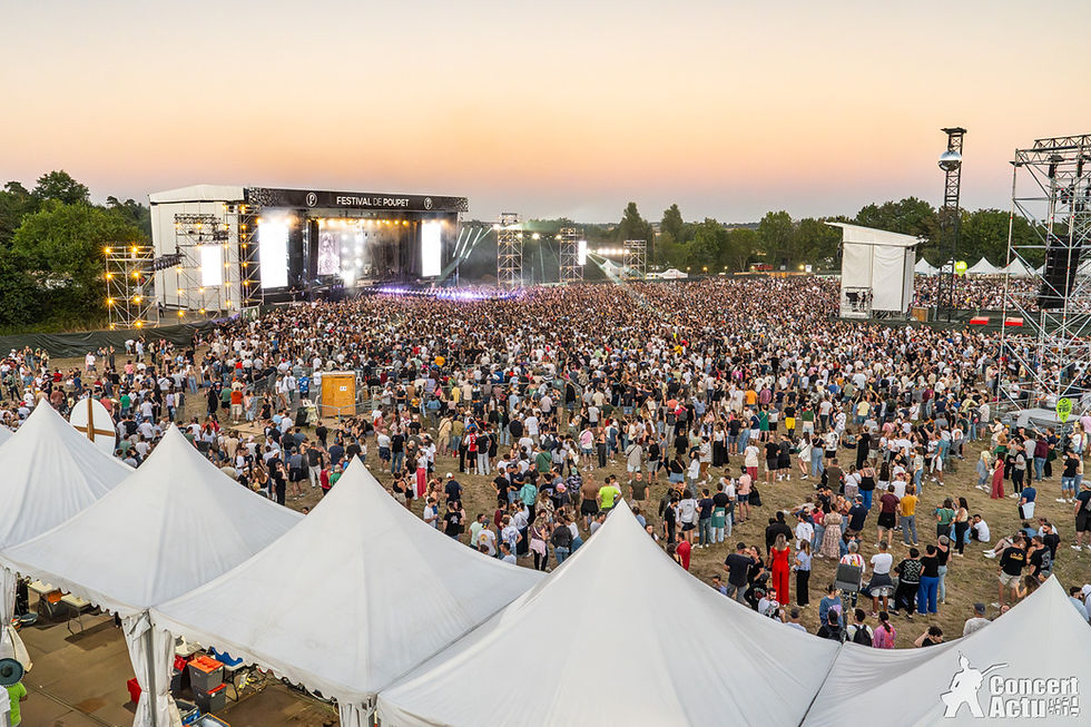 Ce jeudi 16 juillet, DJ Snake faisait escale au Festival de Poupet pour l’avant-dernière soirée de cette édition 2025.