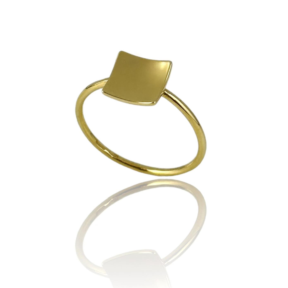 Anello forma carrè in oro