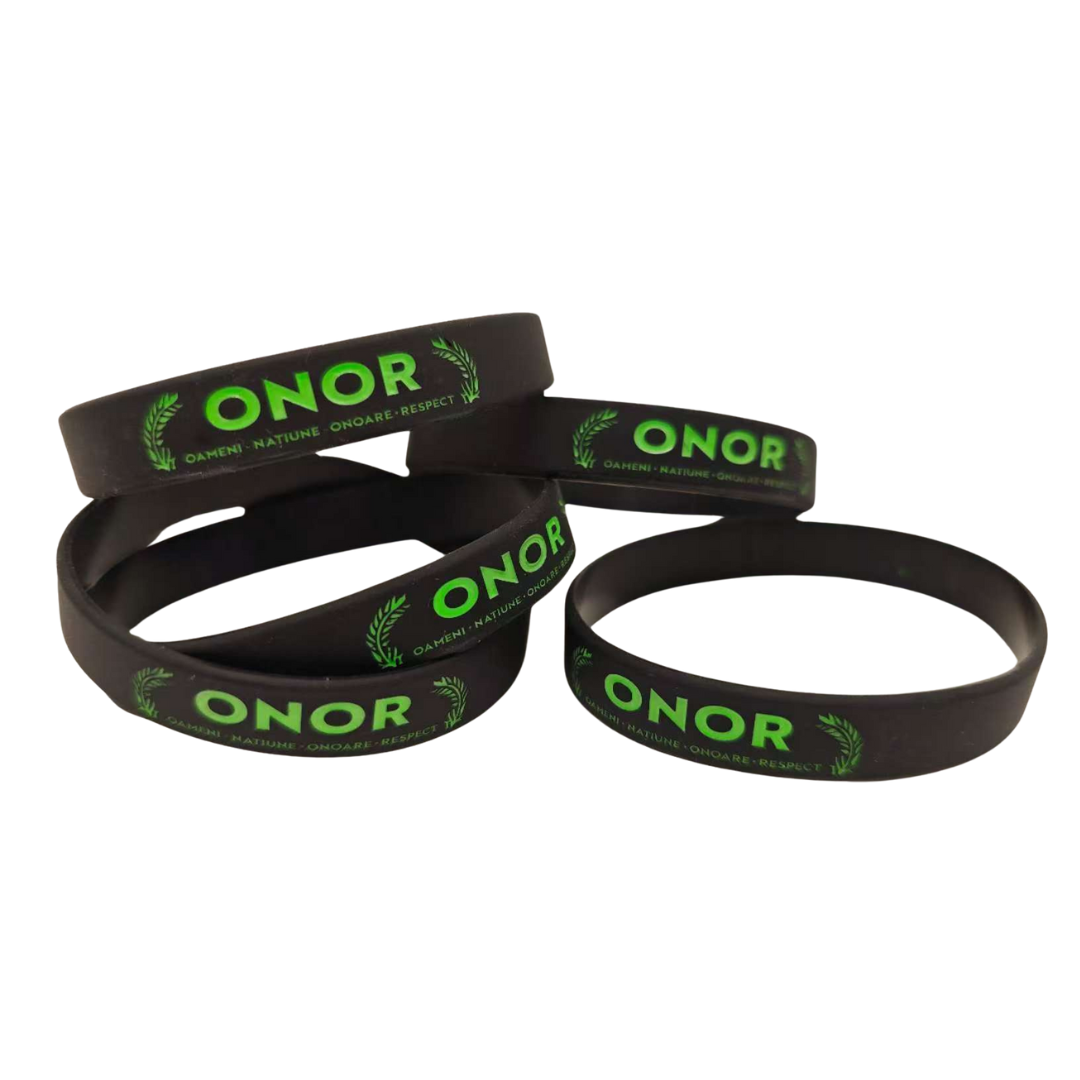 001355-001 - Bracelets with customized logo