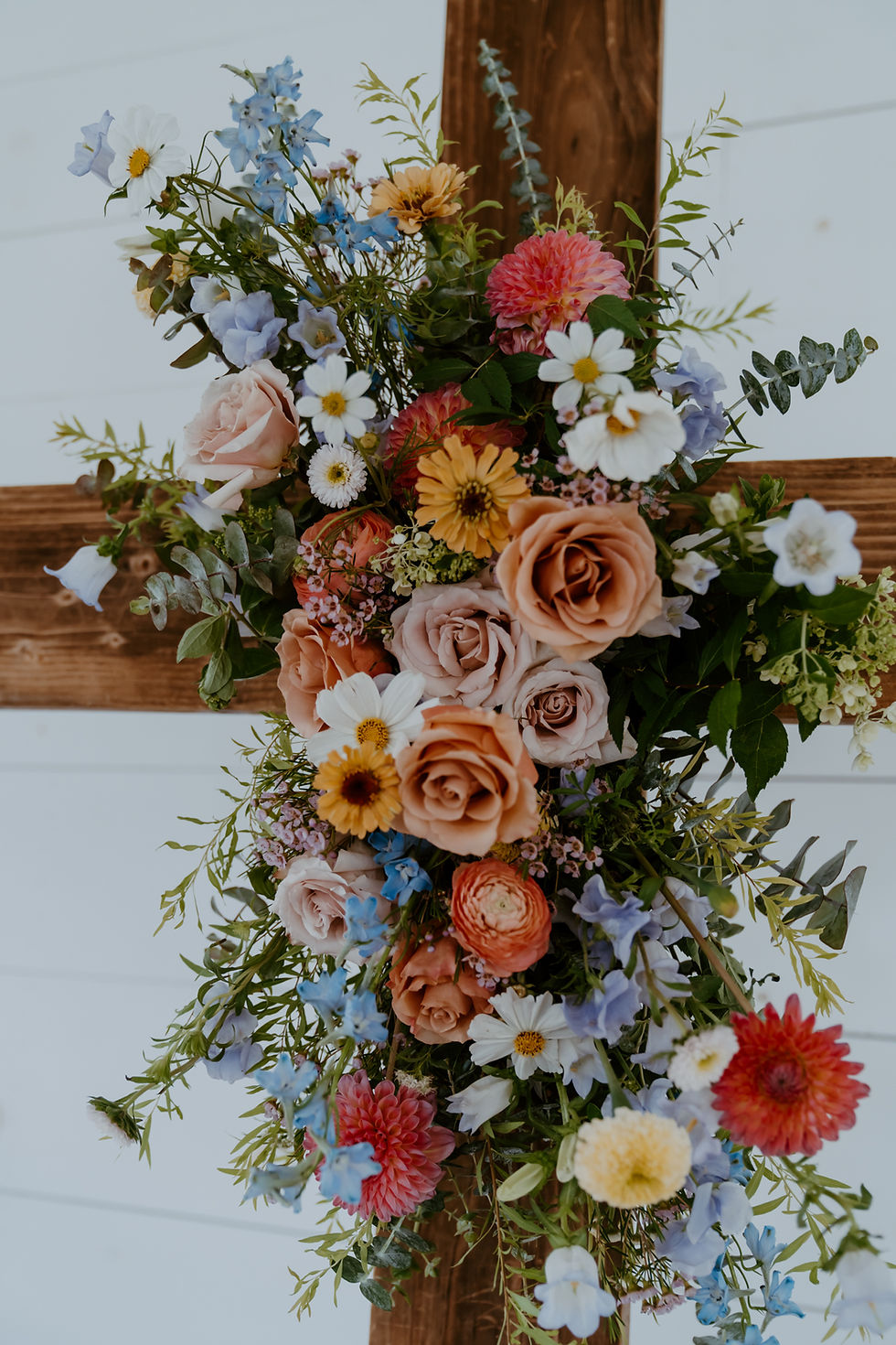 Three color palettes for Spring weddings in Missouri.