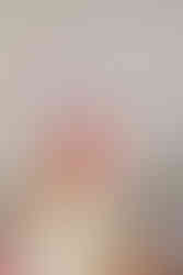 Sweet pear and ranunculus cake flowers