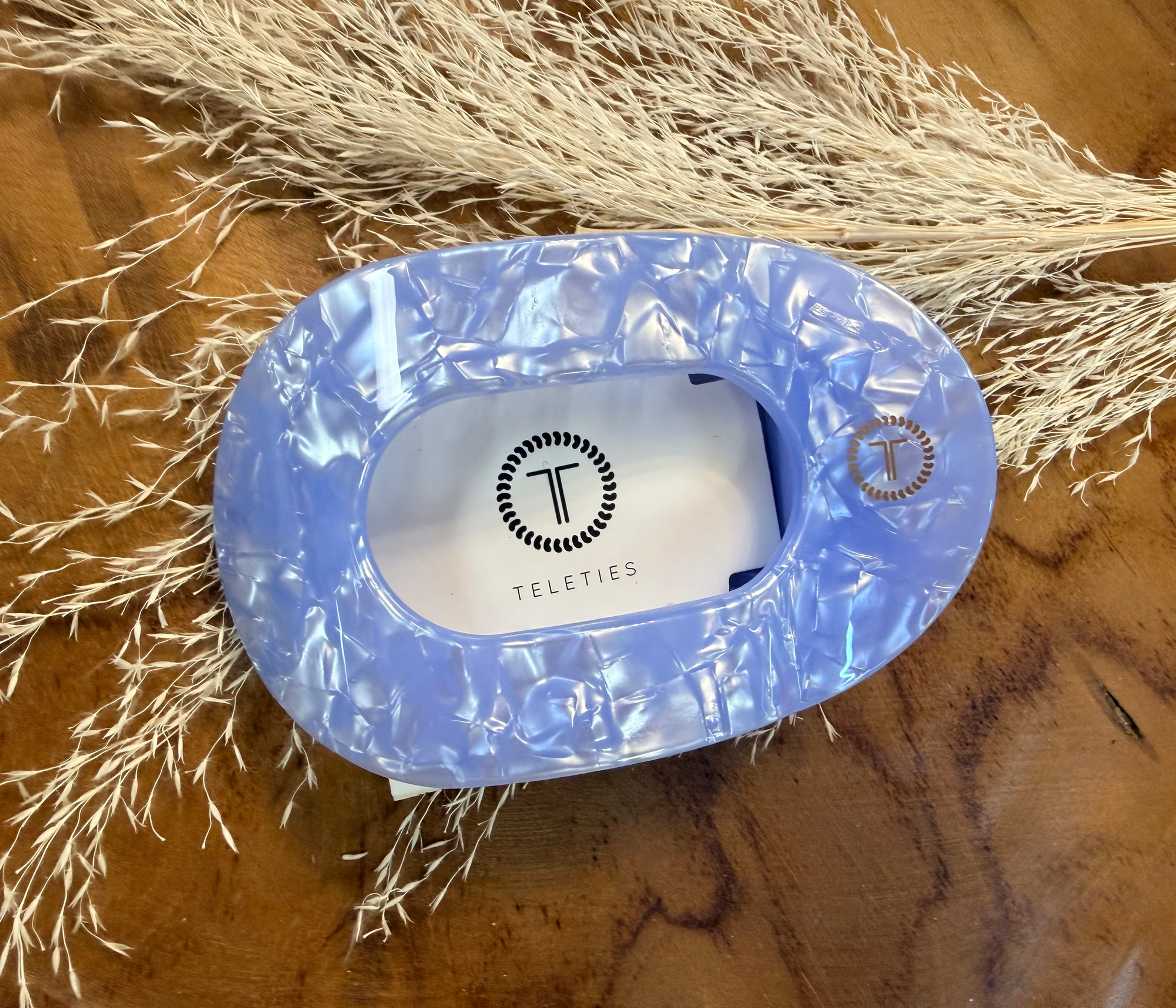 Blue Lagoon Flat Round Clip - Medium