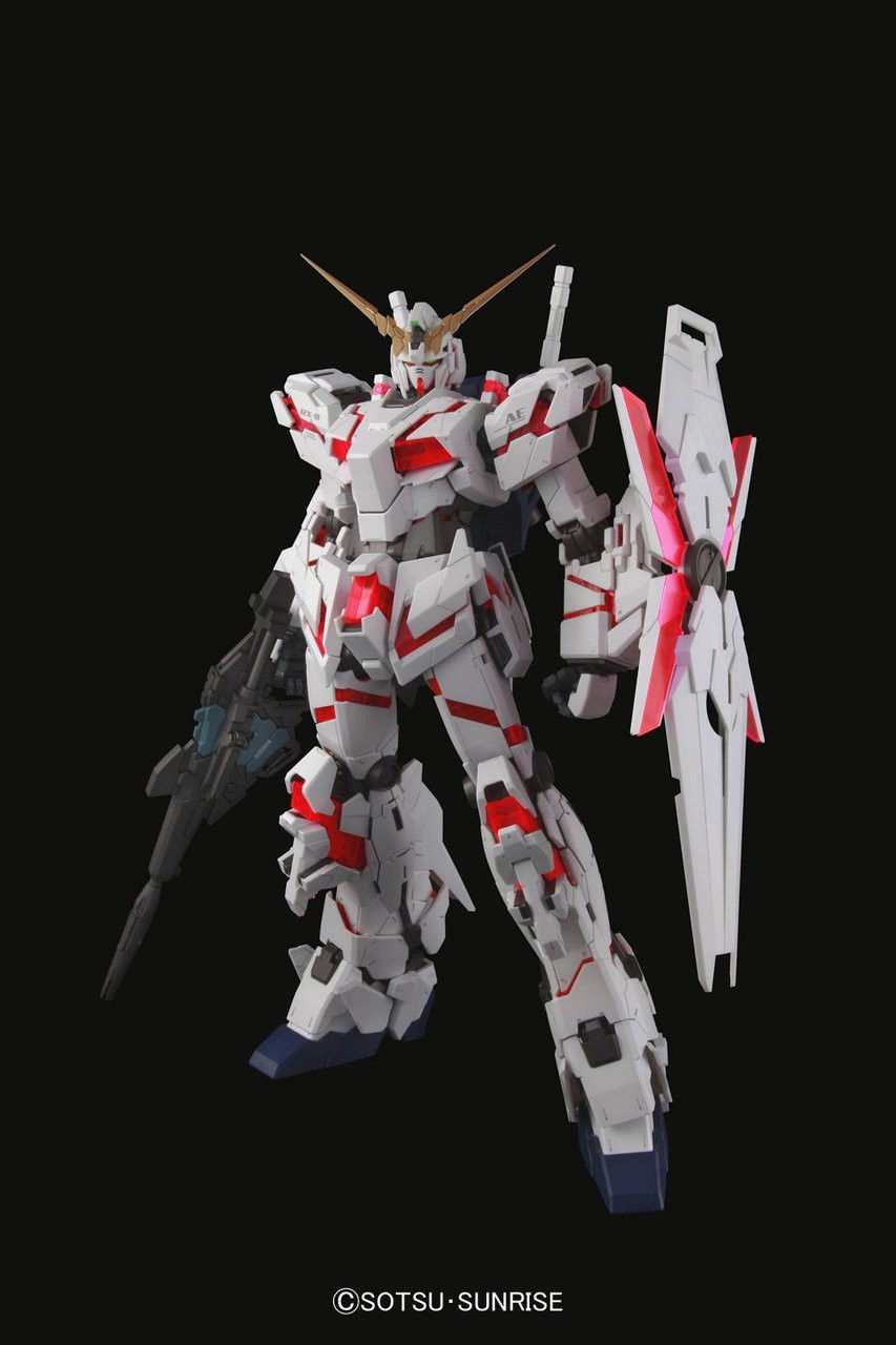 Unicorn Gundam Full Psycho Frame Perfect Grade Model Kit