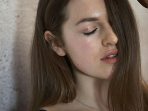 סוכנות אונלי פאנס – איך לבחור נכון ולהכפיל הכנסות במהירות