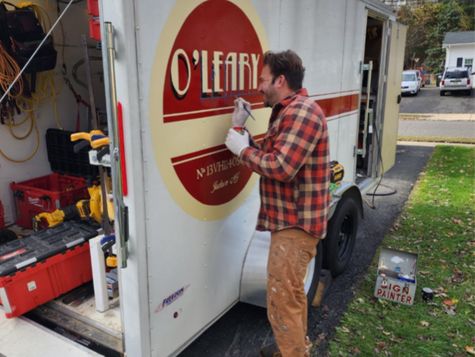 The Enduring Charm of Custom Hand-Painted Signs: A Timeless Artform