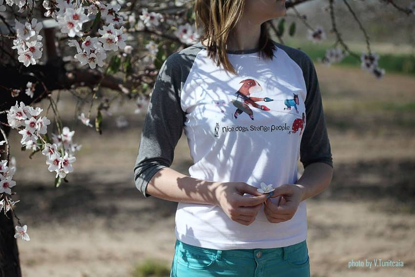 T-Shirt "Nice Dogs, Strange People"