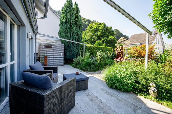 Gartensitzplatz Einfamilienhaus Wiesendangen - Immobilienverkauf Winterthur und Wiesendangen und Umgebung