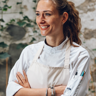 Portrait of Chantal, management at Fine Dining restaurant Zoe in Bern.