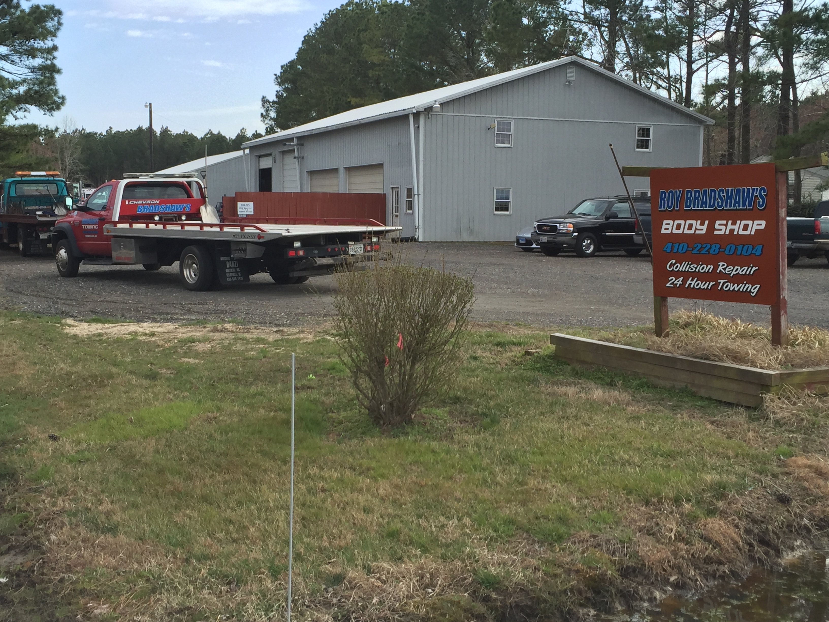 Towing Roy Bradshaw's Body Shop Maryland's Eastern Shore