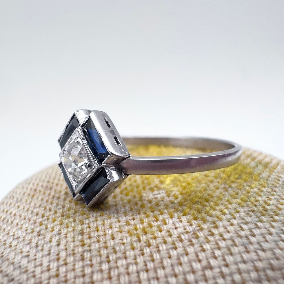 Thumbnail: Art Deco Diamond & Sapphire Ring