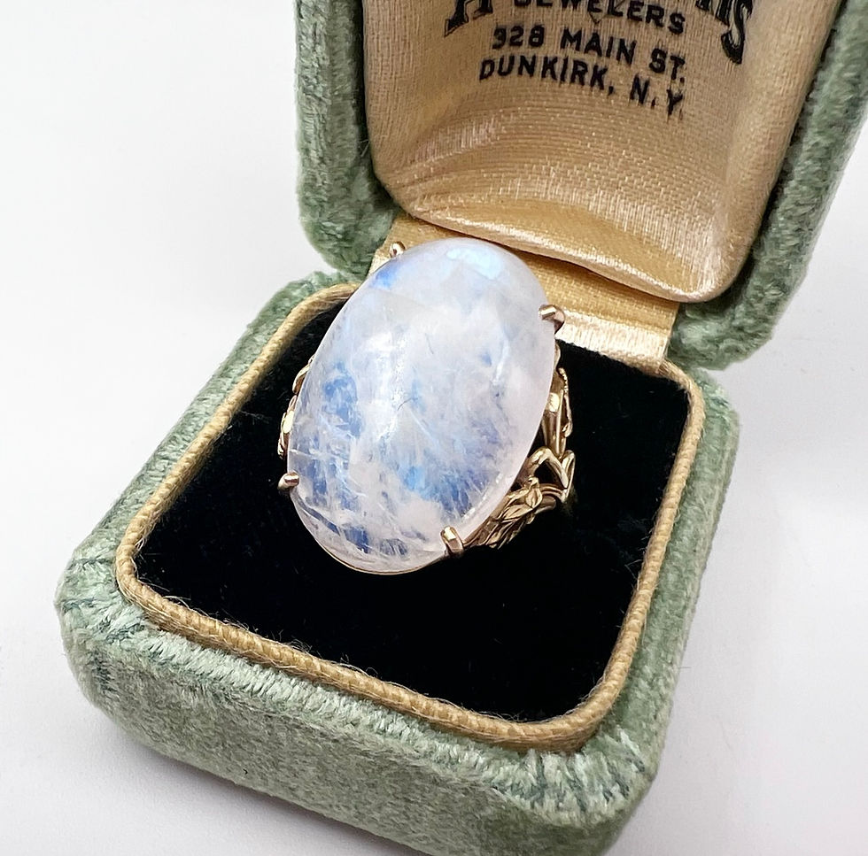 Thumbnail: Moonstone Ring
