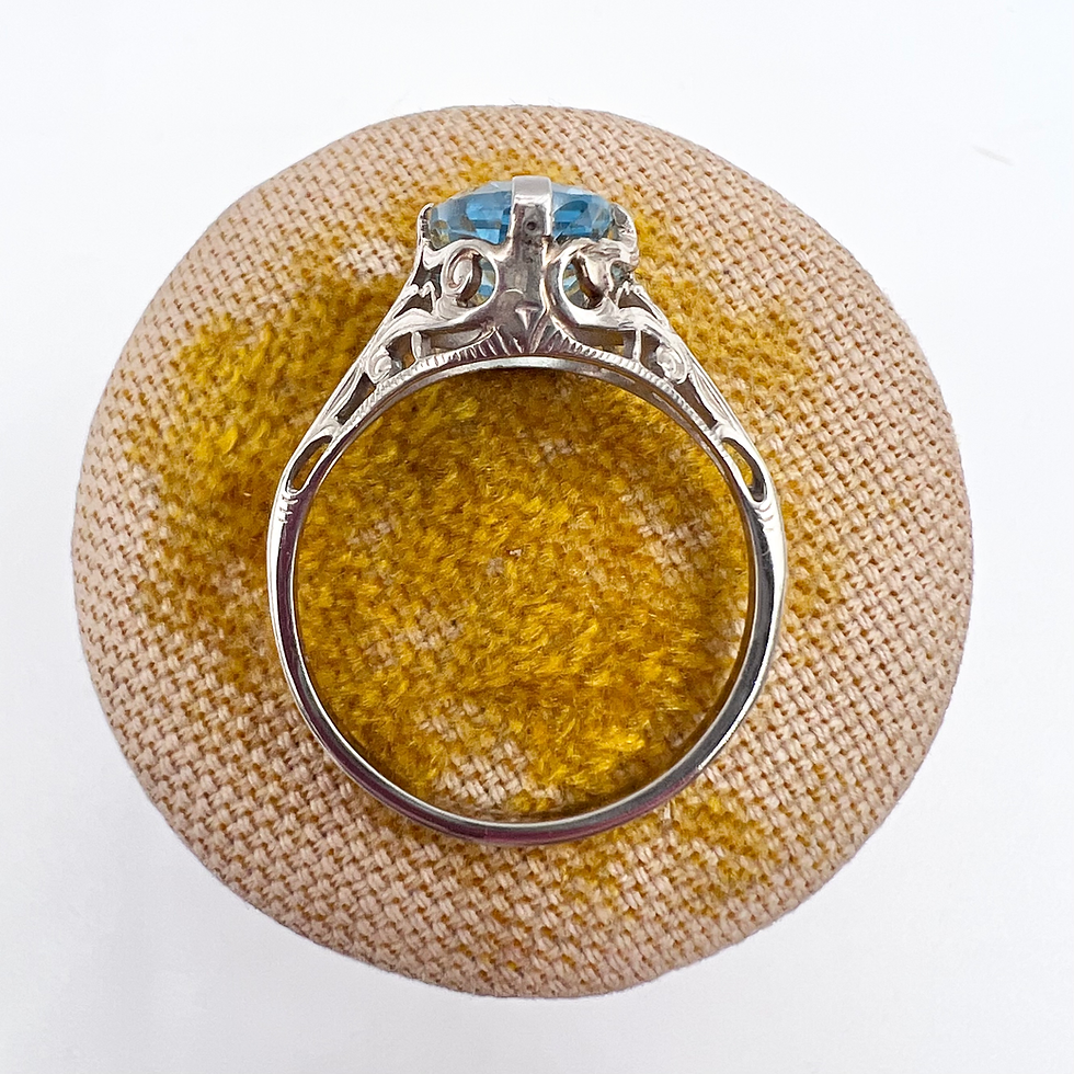 Thumbnail: Antique 14K White Gold Blue Topaz Ring