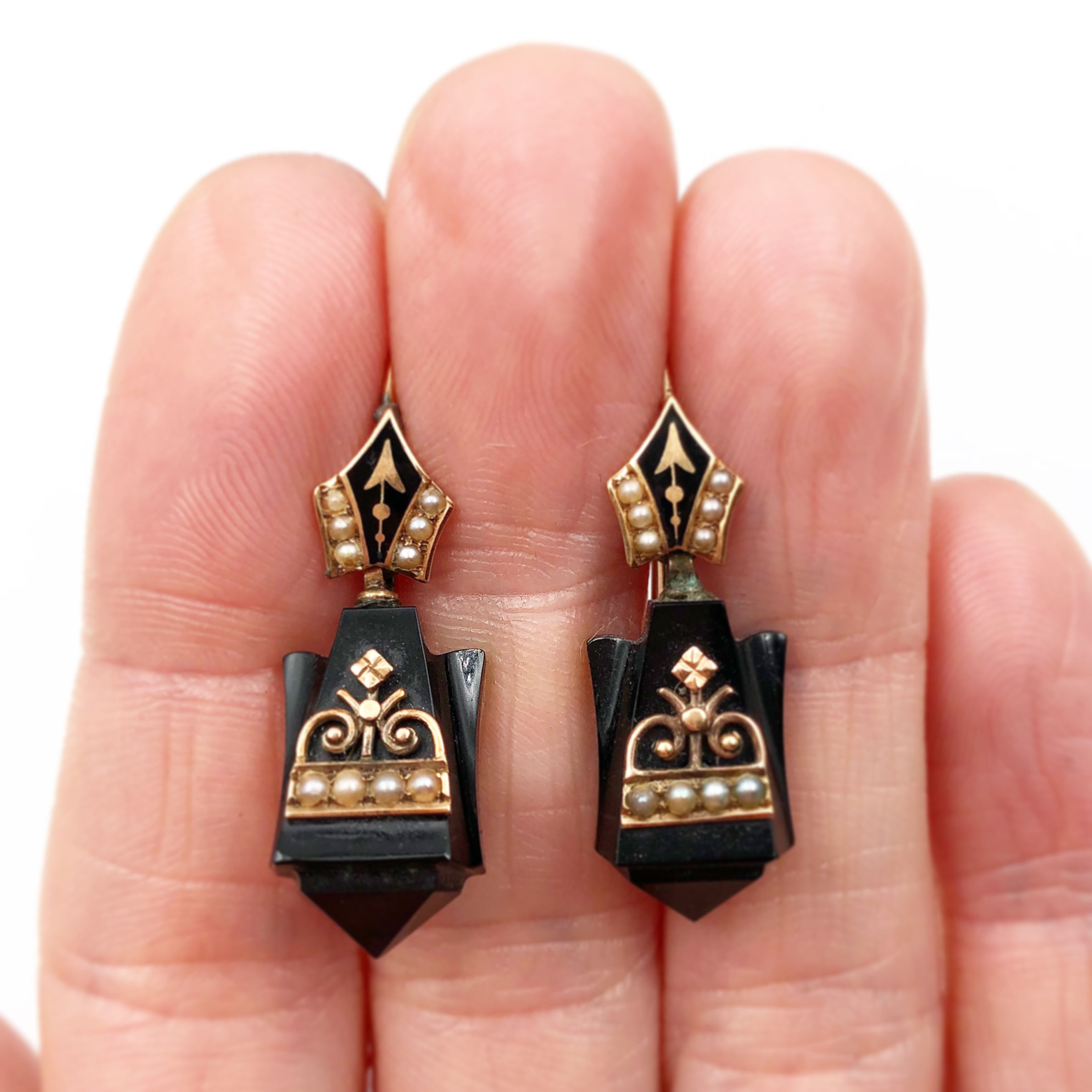 Black is the perfect go-to color!