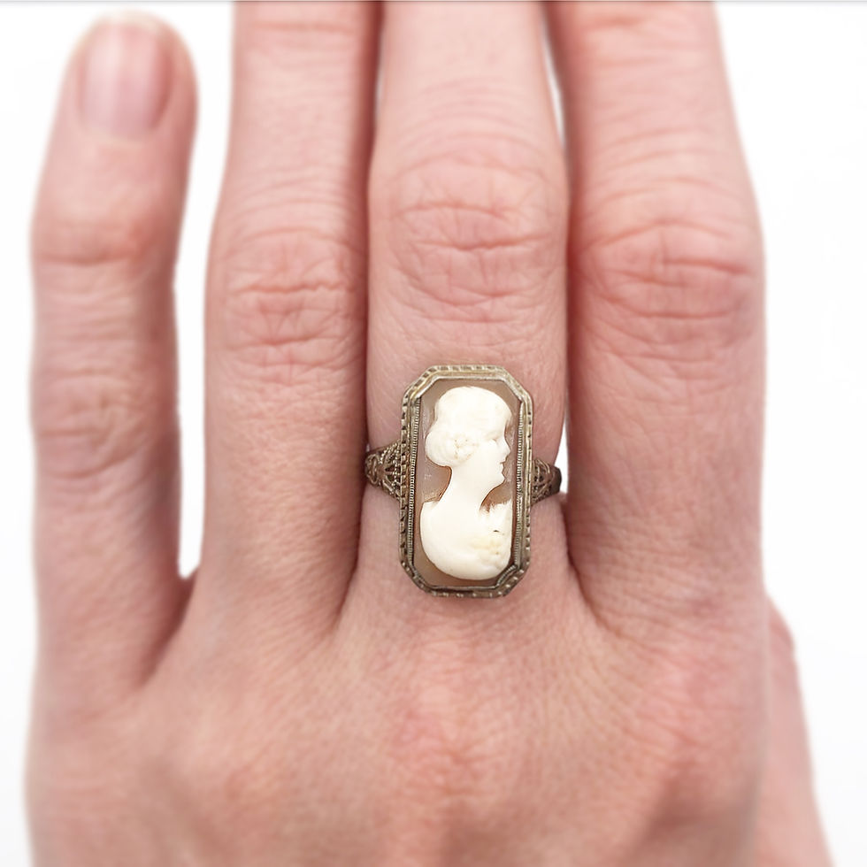 Thumbnail: White Gold Cameo Ring