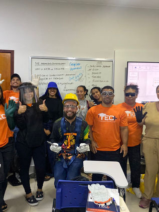 Aula Pratíca em Patrocínio: estudantes aplicam o uso correto de EPIs