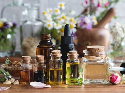 Essential Oils: Nature's Power in a Bottle (Aromatherapy)