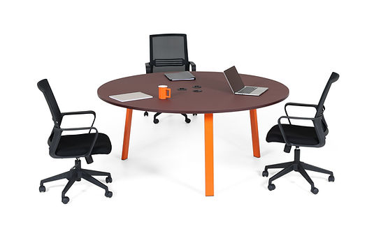 Snitsa round table with Chairly work chairs