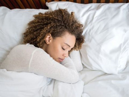 Dormir entre 22h e 23h é o ideal para a saúde do coração
