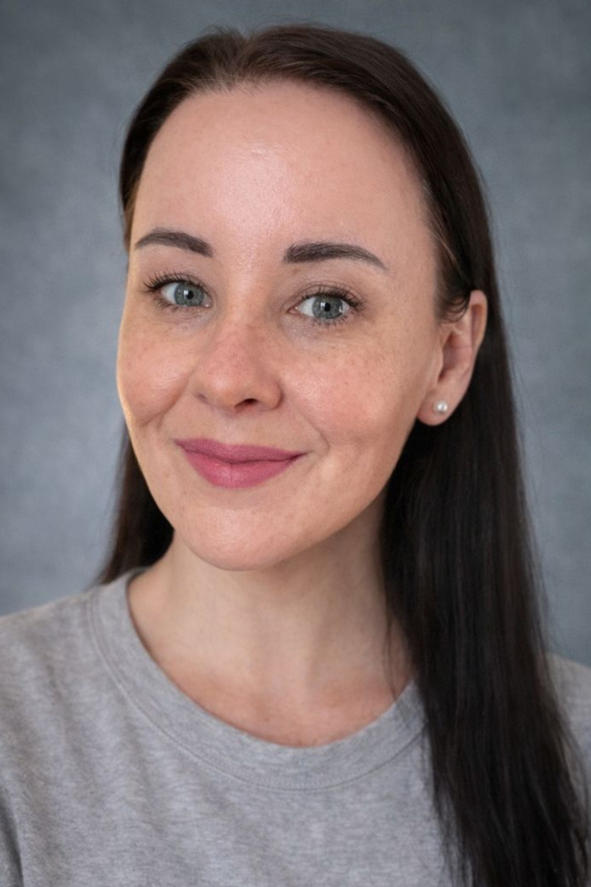 Terri Headshot