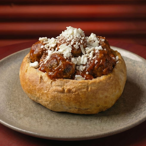 Polpette in cestino di pane rustico