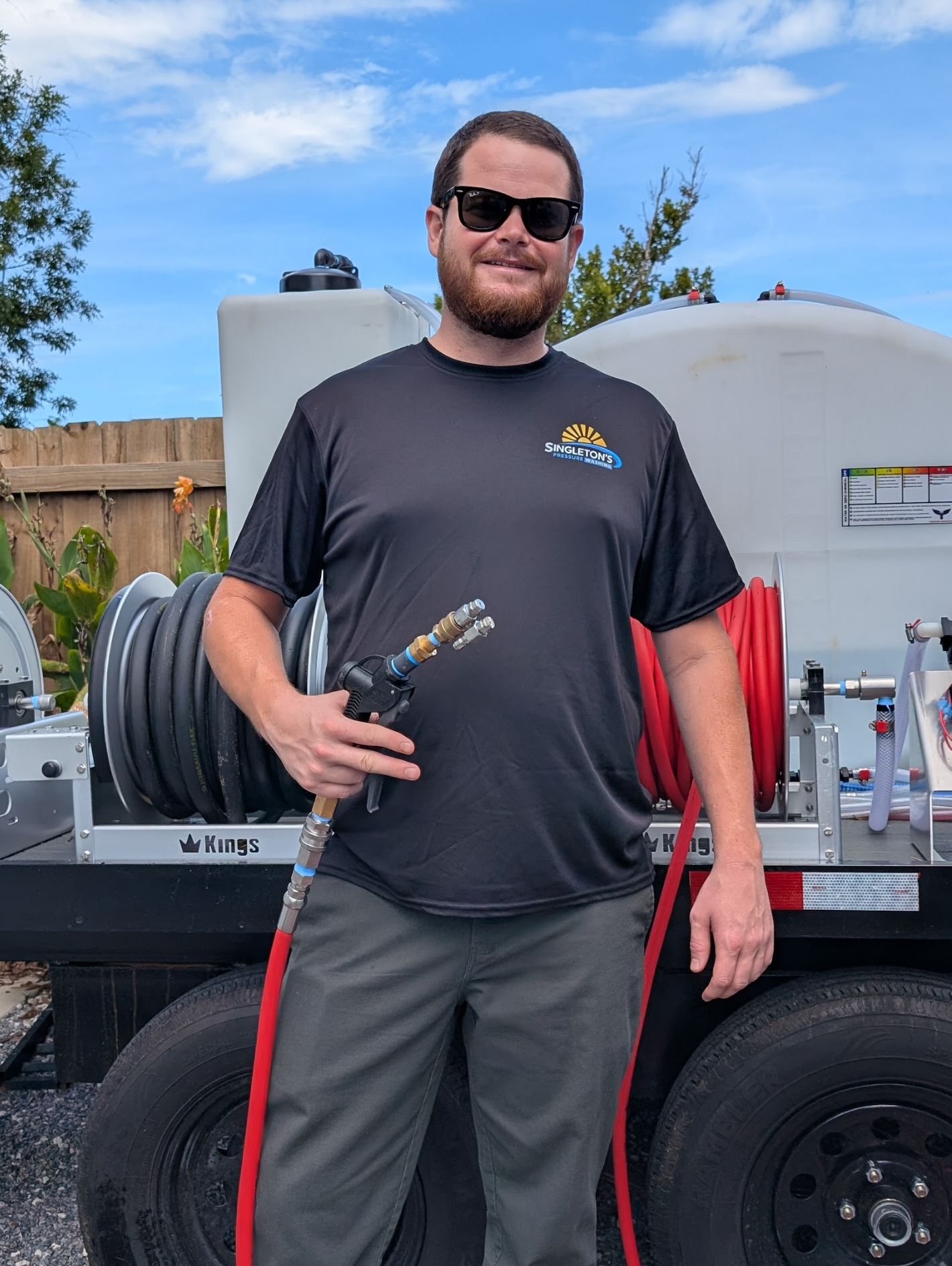 SINGLETONS PRESSURE WASHING - CHRIS SINGLETON