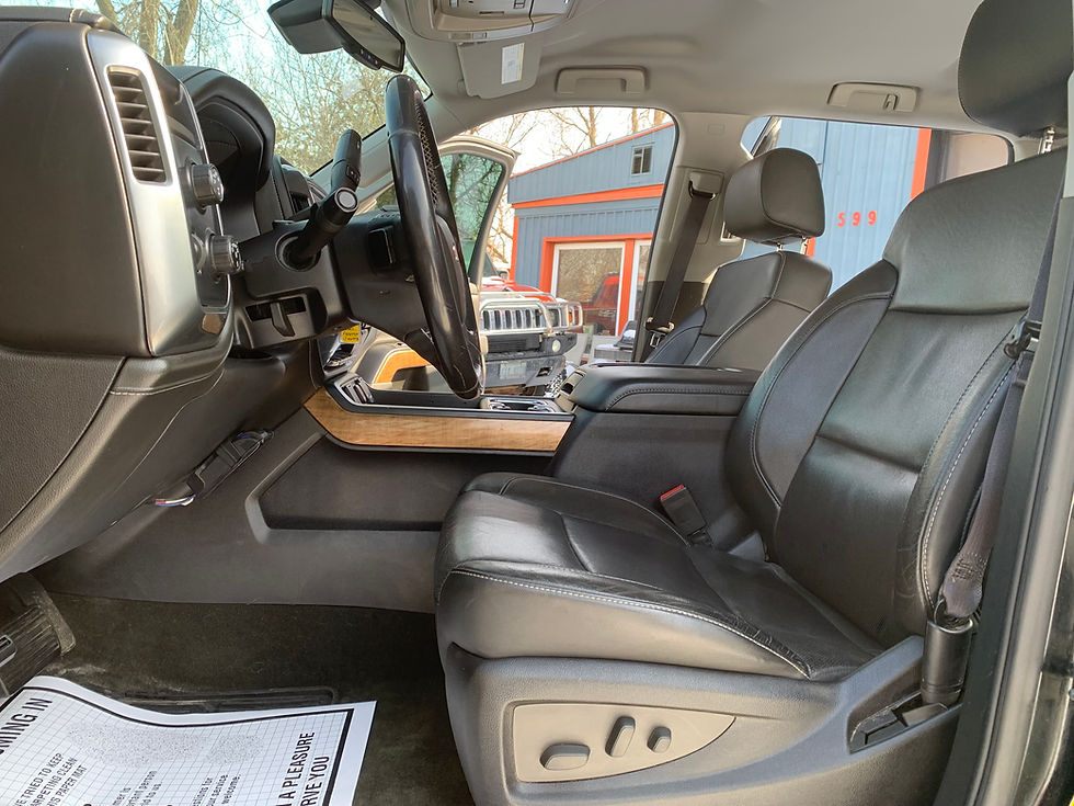 Thumbnail: 2015 CHEVROLET SILVERADO LTZ LOW KMS