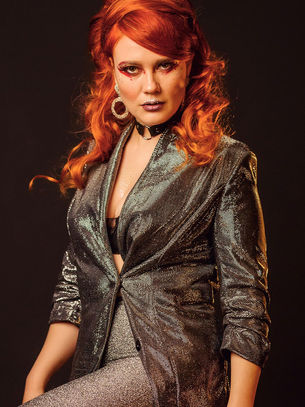 Red is a challenge. Are you ready for eternal attention? Then go for it!