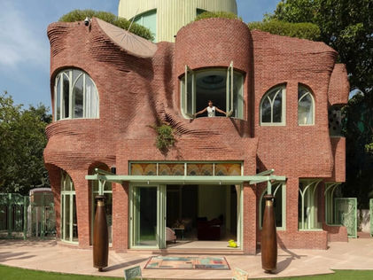 خانووی سەد هەزار خشت لەلایەن @labwerk