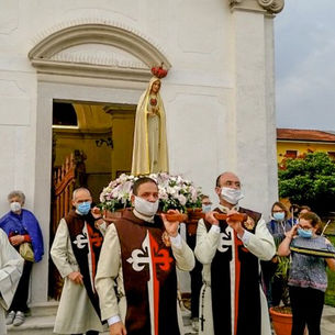 In memoria ai caduti a causa della pandemia!