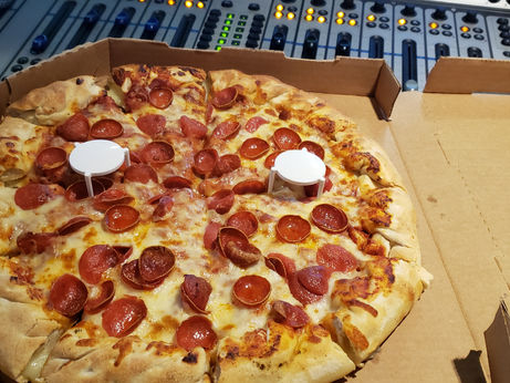 National Pepperoni Pizza Day! 🤤🍕