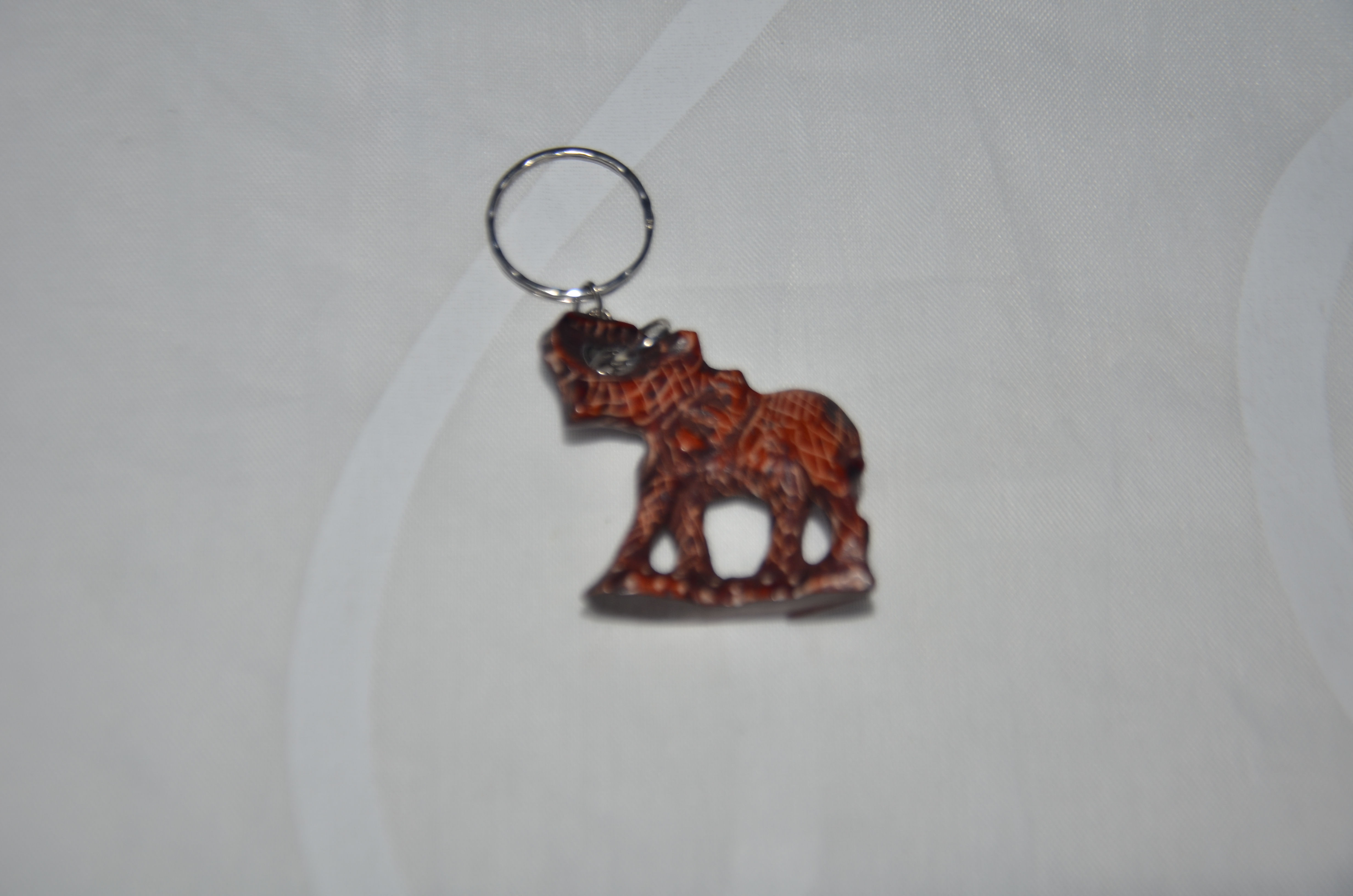 Key chain in wood, Elephant keychain, wood keychain