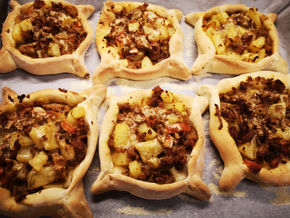 מאפה בשר ותפוחי אדמה