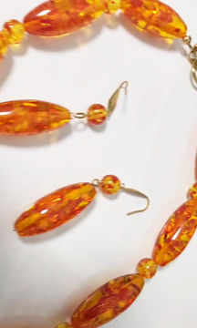 Thumbnail: Sunset Stones Necklace Set.