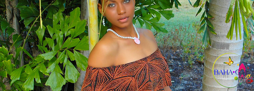 Thumbnail: Freshwater Pearl & Conch Shell Necklace & Earring Set.