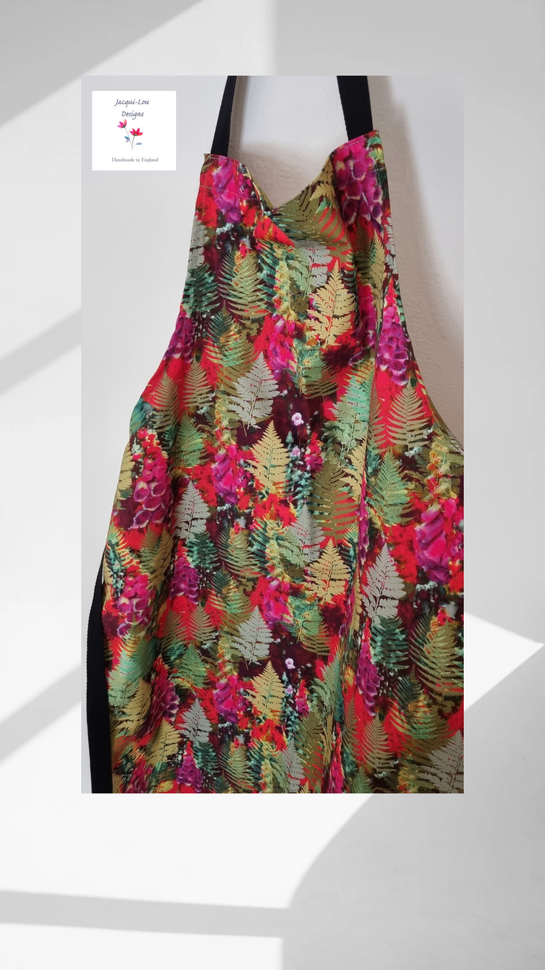 FOREST APRON